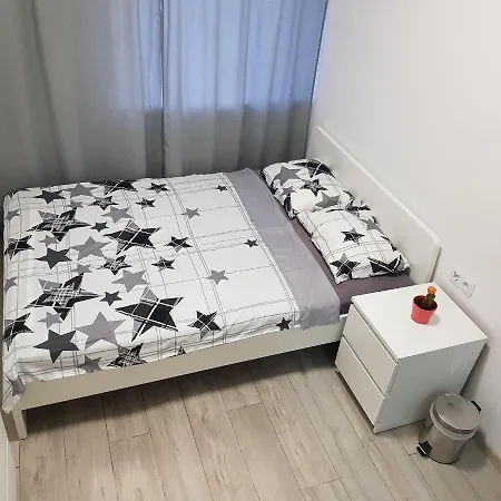 Mirrorroom Pl Downtown