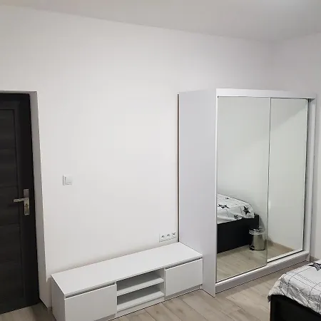 Mirrorroom Pl Downtown Δωμάτια σε οικογενειακή κατοικία
